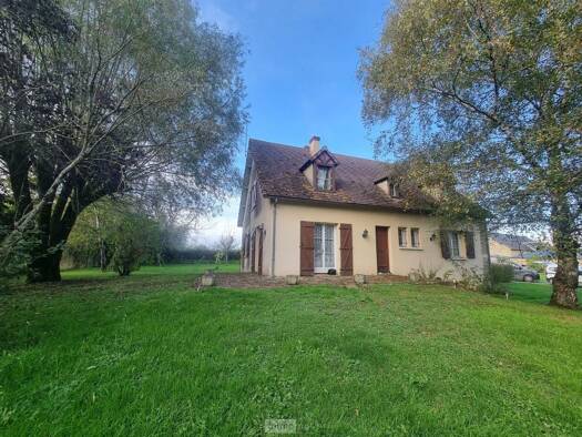 Maison à vendre 213 000 € 7 pièces 4 chambres 166 m² 25 723 m² de terrain Neuvy-Saint-Sépulchre 36230