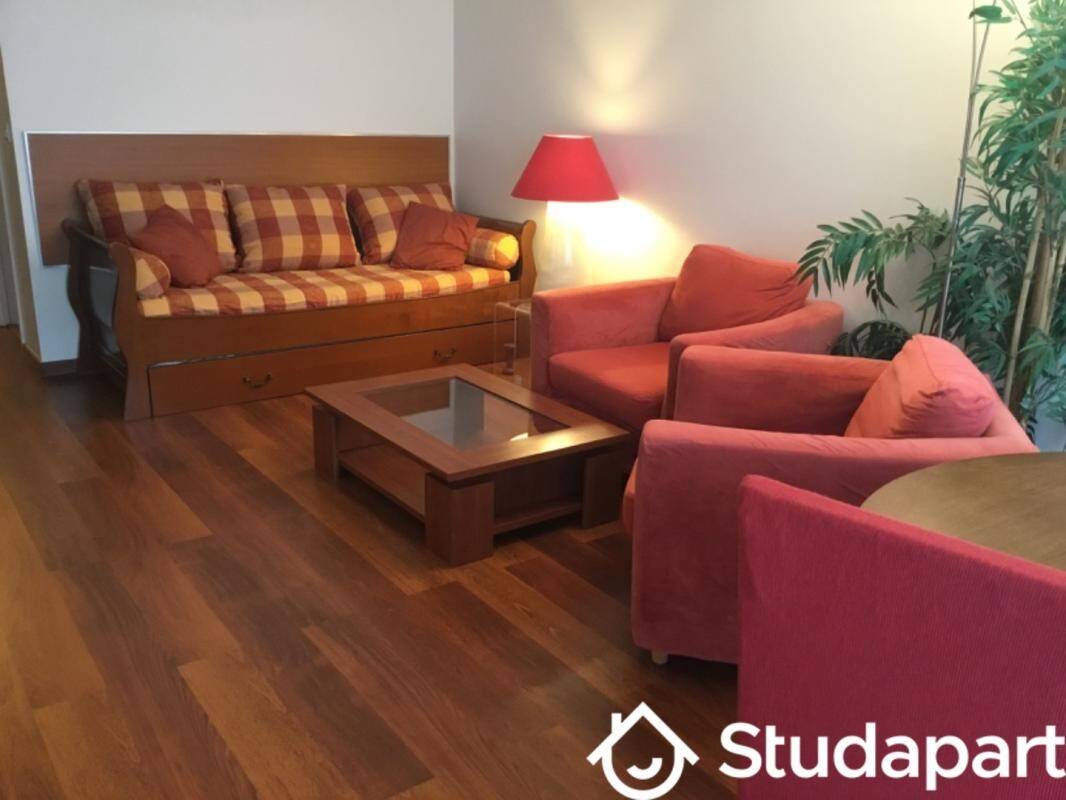 Maison à louer, 38m², COURBEVOIE
