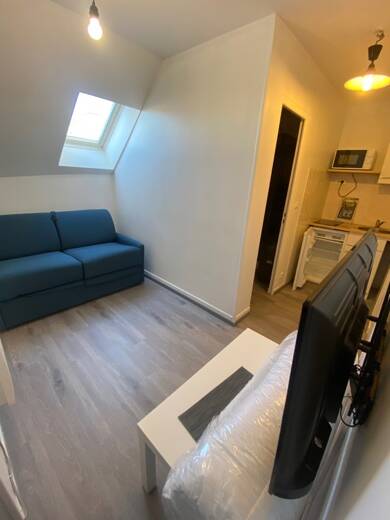 Appartement à louer 370 € 1 pièce 11 m² Étage 2/3 Beaugency 45190