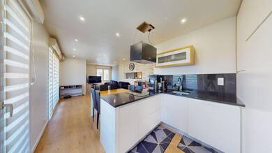 Duplex à vendre 214 000 € 4 pièces 3 chambres 77 m² 1er étage Francoy Cugnaux 31270