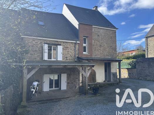 Maison de ville à vendre 159 000 € 4 pièces 3 chambres 97 m² 277 m² de terrain Nord Ouest Coutances 50200