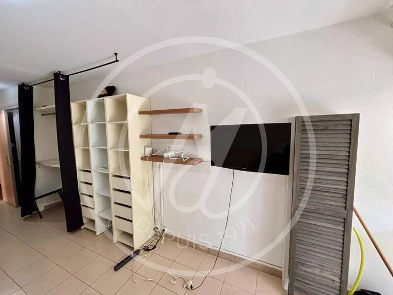 Maison à vendre, 0m², LE GOSIER