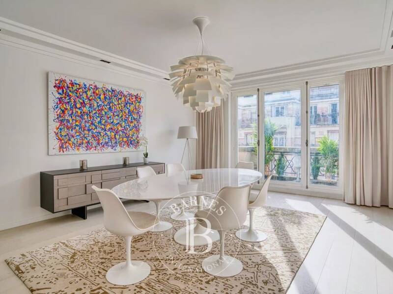 Maison à louer, 197m², PARIS 17E
