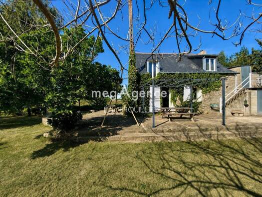 Maison à vendre 196 600 € 4 pièces 3 chambres 80 m² 3 140 m² de terrain Saint-Georges-sur-Loire 49170