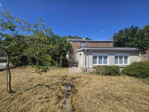 Maison de ville à vendre 169 000 € 7 pièces 3 chambres 145 m² 414 m² de terrain Vaux Laon 02000