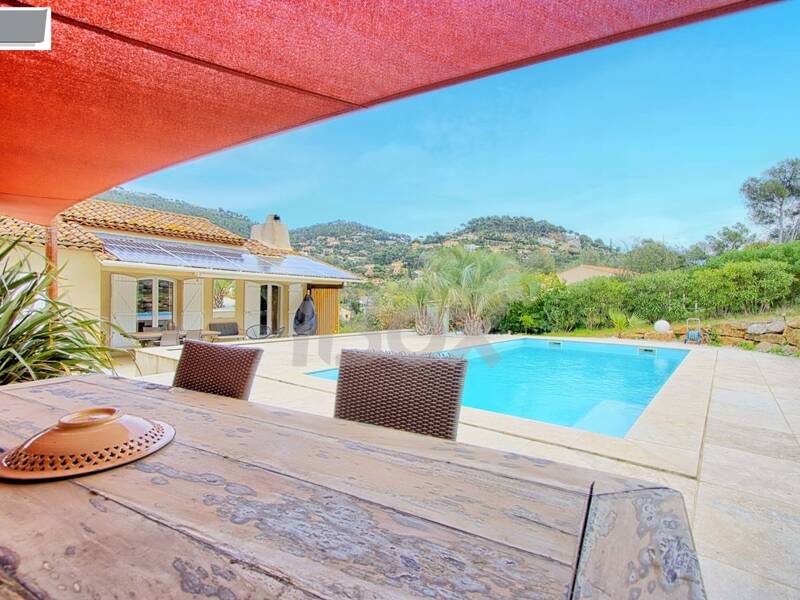 Maison à vendre, 167m², CARQUEIRANNE