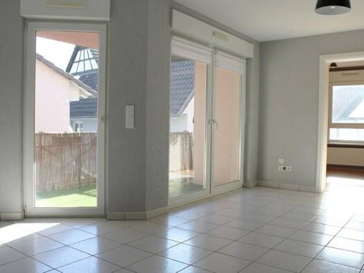 Appartement à vendre 181 800 € 3 pièces 2 chambres 63 m² Étage 1/2 Geudertheim 67170