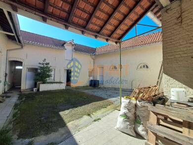 Ferme à vendre 574 000 € 4 pièces 3 chambres 196 m² 737 m² de terrain Ennetières-en-Weppes 59320