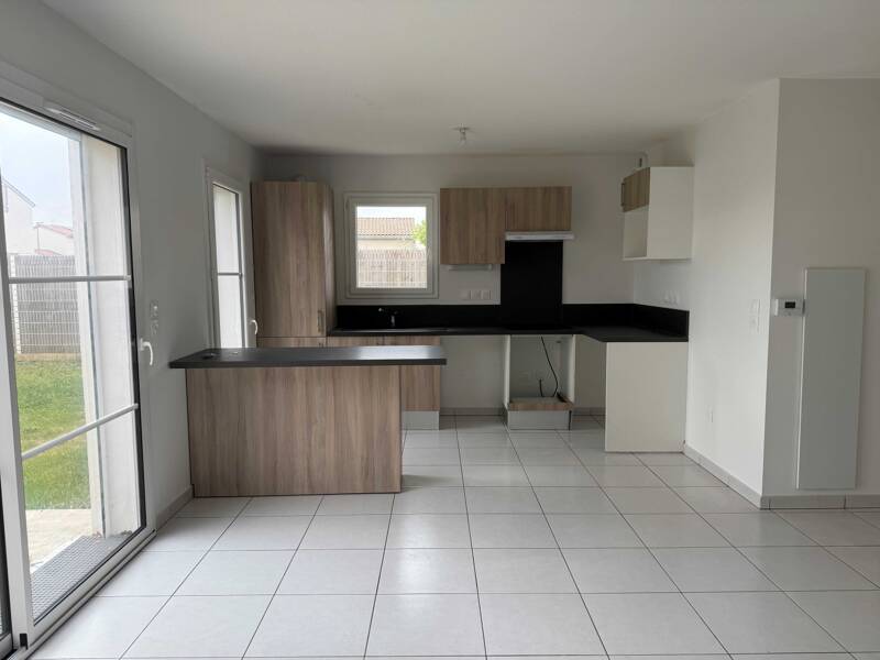 Maison à louer, 82m², LEGUEVIN