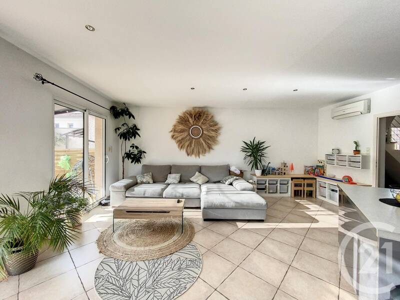 Maison à louer, 91m², SAINT GENIES DES MOURGUES