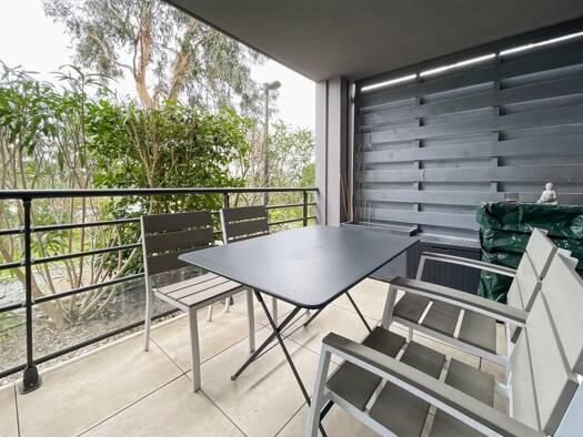 Appartement à vendre 124 500 € 1 pièce 23,8 m² RDC Ecarts Roquebrune-sur-Argens 83520