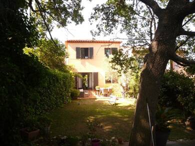 Maison à louer 1 600 € 4 pièces 3 chambres 83 m² 100 m² de terrain Aix-en-Provence 13090