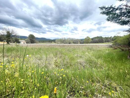 Terrain constructible à vendre 235 000 € 1 530 m² de terrain Grambois 84240