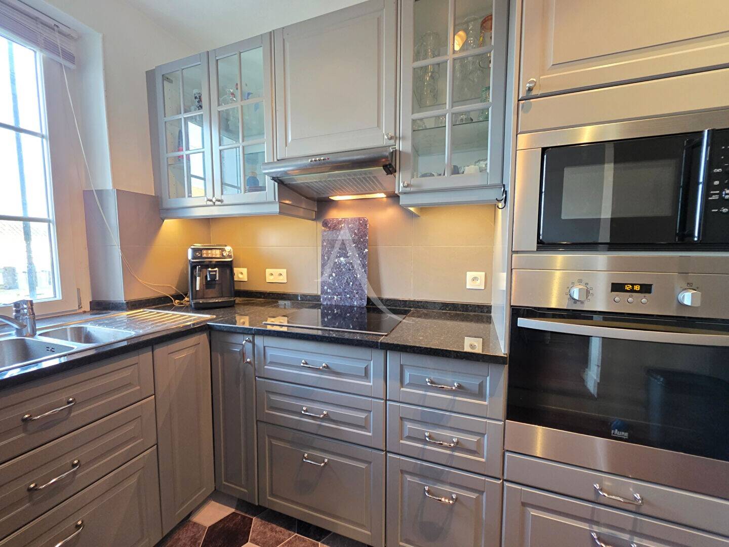 Maison à vendre, 85m², SAINT JEAN LES DEUX JUMEAUX