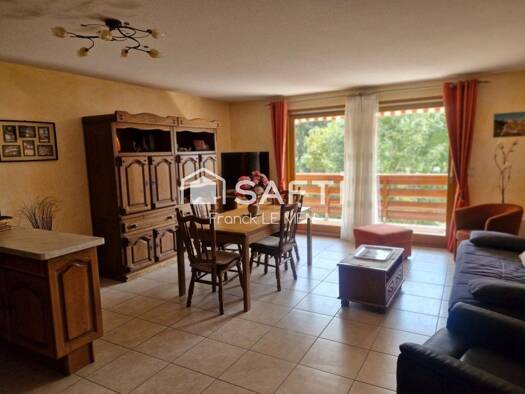 Appartement à vendre 287 000 € 3 pièces 2 chambres 64 m² Étage 2/4 Les Ecarts Embrun 05200