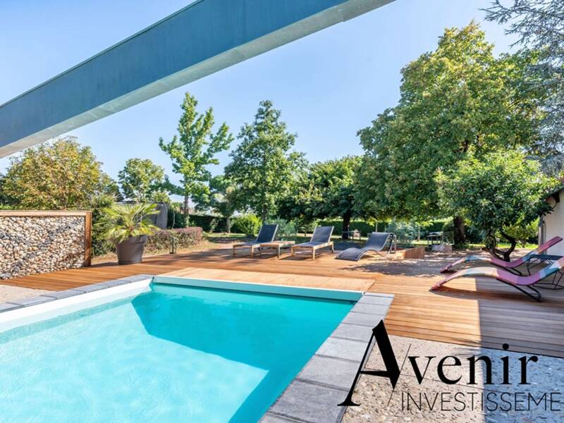 Maison à louer, 332m², BRINDAS