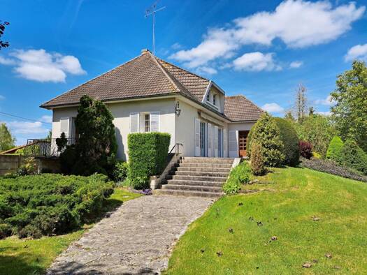 Maison à vendre 242 000 € 6 pièces 4 chambres 190 m² 3 316 m² de terrain Marigny-le-Châtel 10350