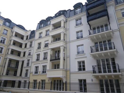 Appartement à louer - Première occupation 1 942 € 4 pièces 3 chambres 88 m² Étage 1/6 Hachette Le Plessis-Robinson 92350