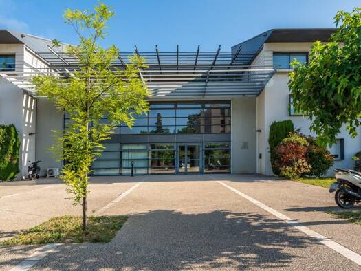 Appartement à louer 446 € 1 pièce 16 m² RDC Montfavet Banlieue Avignon 84140