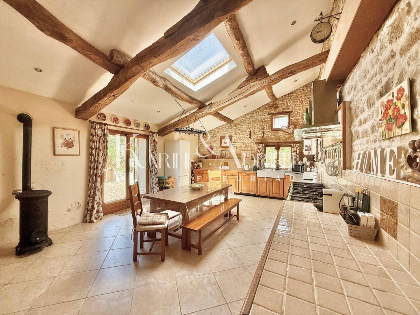 Maison à vendre, 365m², SAINT HILAIRE DES LOGES