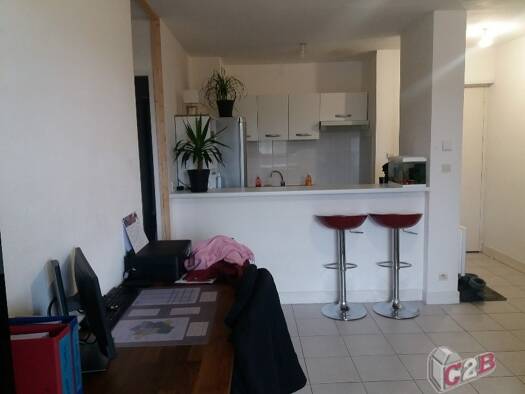 Appartement à louer 548 € 2 pièces 1 chambre 42 m² RDC Saint-Symphorien 33113