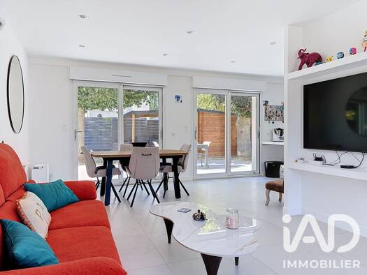Maison à vendre 360 000 € 5 pièces 4 chambres 110 m² 330 m² de terrain Saint-Hilarion 78125