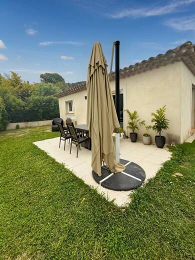 Maison de plain-pied à louer 2 500 € 4 pièces 3 chambres Saint-Paul-de-Vence 06570