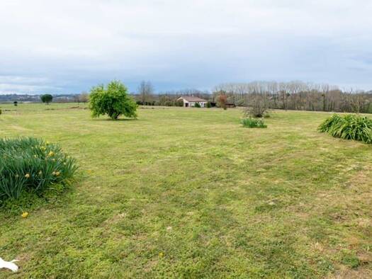 Maison à vendre 276 120 € 5 pièces 4 chambres 135 m² 3 510 m² de terrain Lourquen 40250