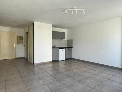 Appartement à louer 475 € 1 pièce 33 m² Étage 1/3 Docteur Lavalle Dijon 21000