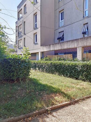 Appartement à louer 1 150 € 2 pièces 1 chambre 45 m² 3 étages Houssières Chatenay Malabry 92290
