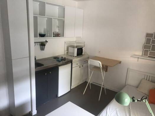 Appartement à louer 570 € 1 pièce 14 m² Canteleu-Ampere Lambersart 59130