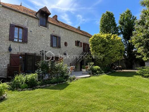 Maison à vendre 213 000 € 5 pièces 4 chambres 172 m² Les Bordes 89500