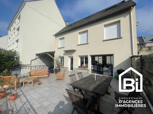 Maison à louer 2 089 € 7 pièces 5 chambres 119 m² Le Port Caen 14000