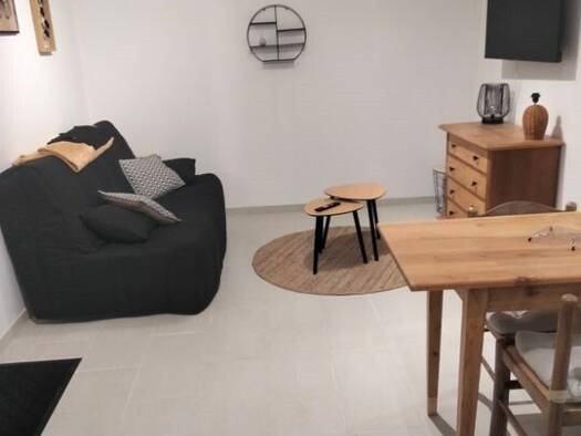 Studio à louer 480 € 1 pièce 20 m² Fontcouverte Avignon 84000