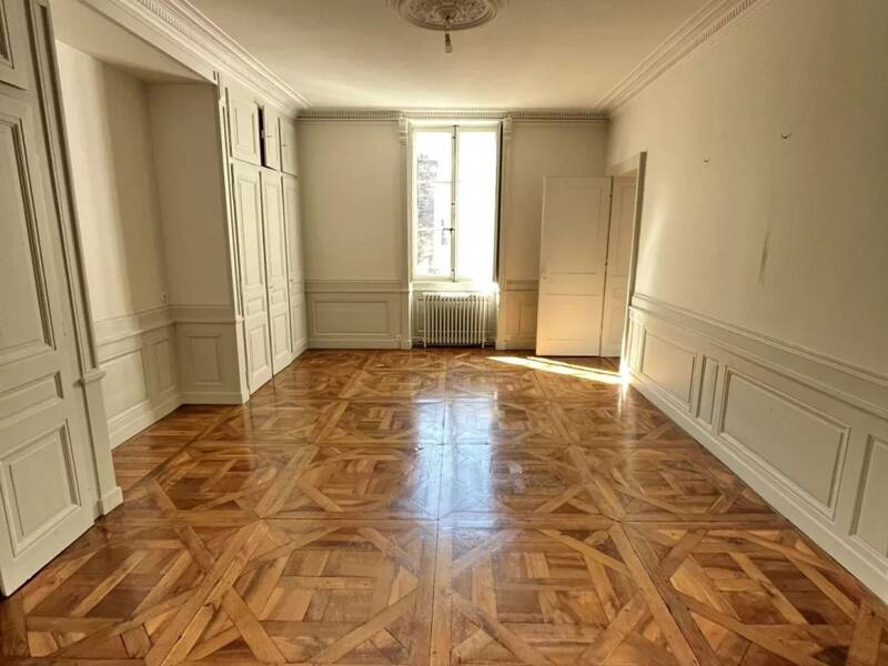 Maison à louer, 299m², LYON 2E