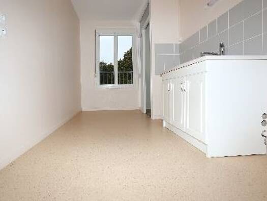 Appartement à louer 464 € 3 pièces 2 chambres 57 m² 3ème étage La Châtre 36400