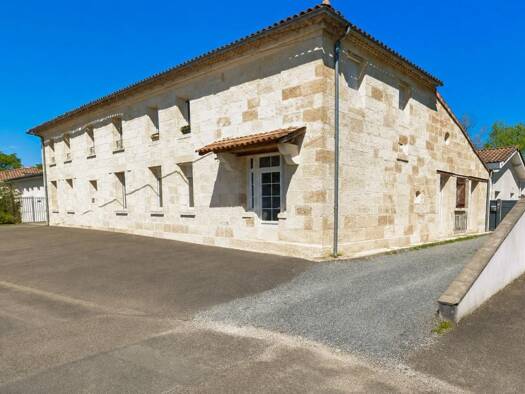 Immeuble à vendre 398 000 € 163,25 m² La Terrasse Saint-Loubès 33450