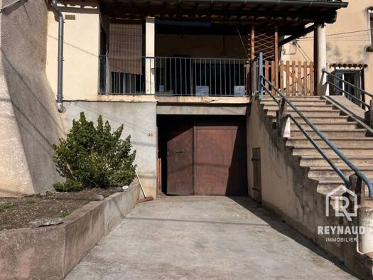 Maison à louer 690 € 5 pièces 3 chambres 66 m² 20 m² de terrain Clermont-l'Hérault 34800