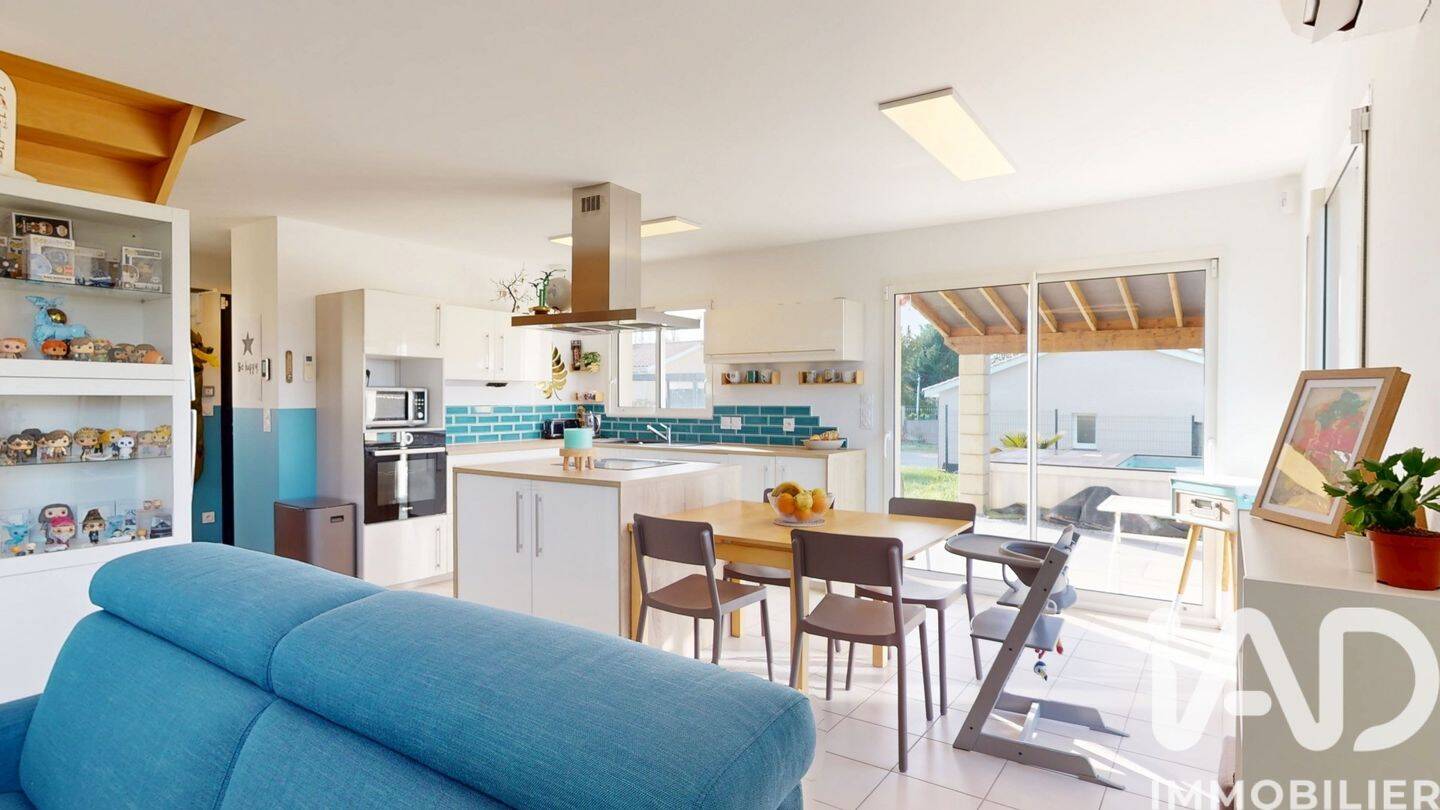 Maison à vendre, 113m², LUGON ET L'ILE DU CARNAY