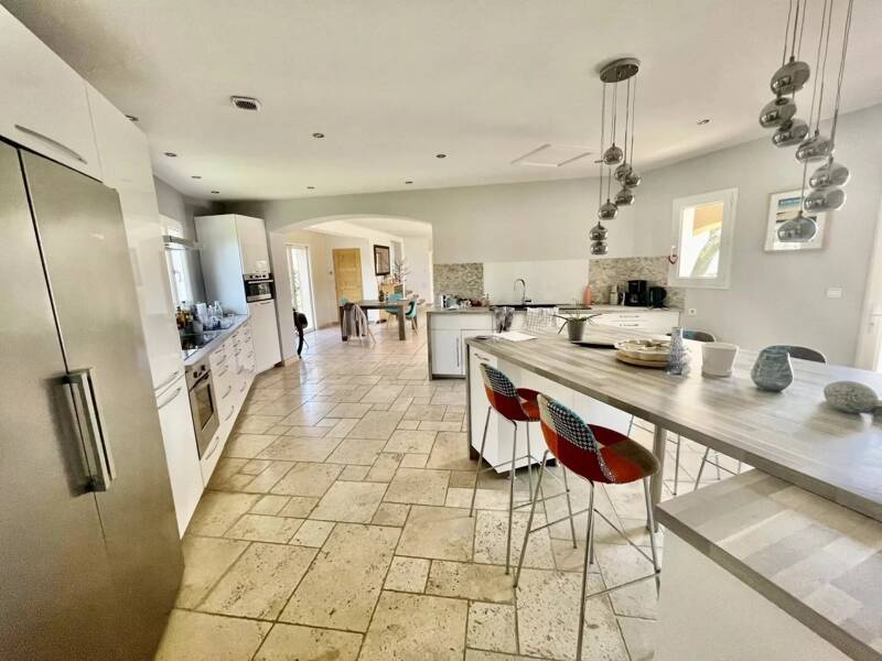 Maison à vendre, 160m², EYGUIERES