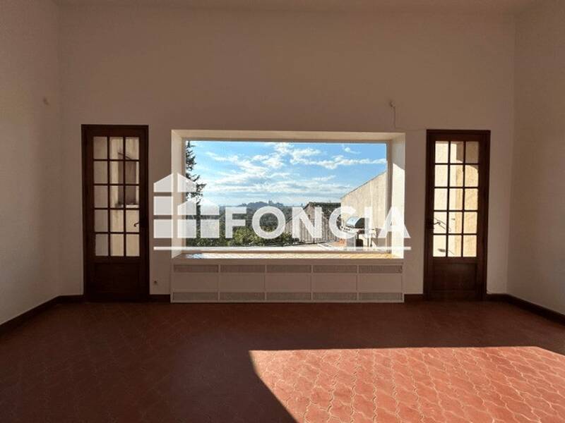 Maison à louer, 167m², VILLENEUVE LES AVIGNON