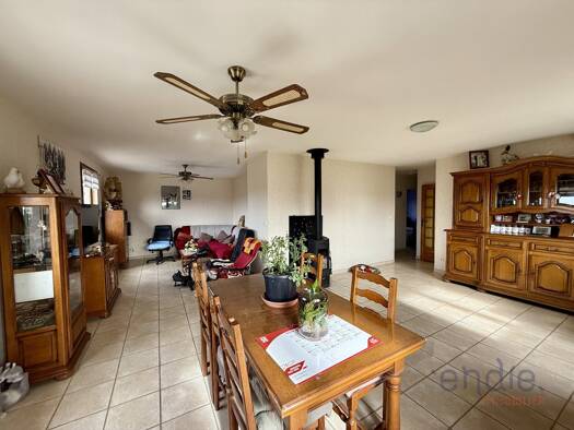 Maison à vendre 242 000 € 5 pièces 3 chambres 123 m² 4 010 m² de terrain Miramont de Quercy 82190