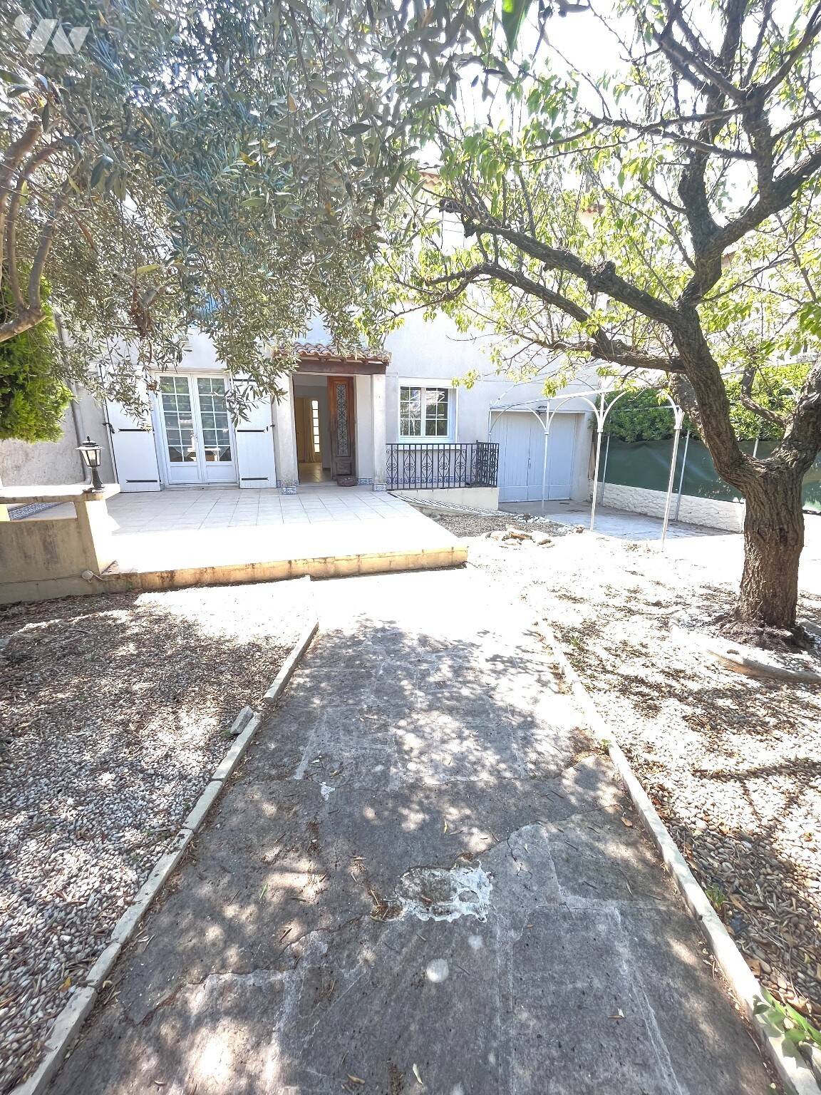 Maison à vendre, 140m², FONTVIEILLE