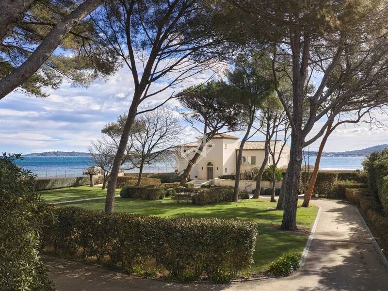 Maison à vendre, 311m², GRIMAUD