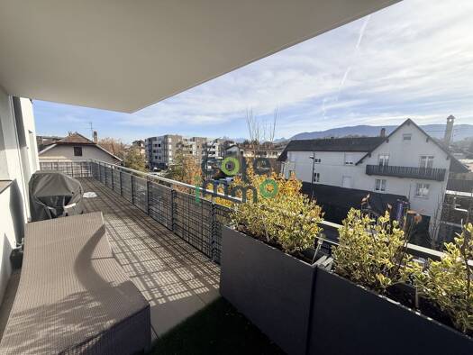 Appartement à vendre 360 000 € 3 pièces 2 chambres 71,15 m² Étage 3/4 Thonon-les-Bains 74200