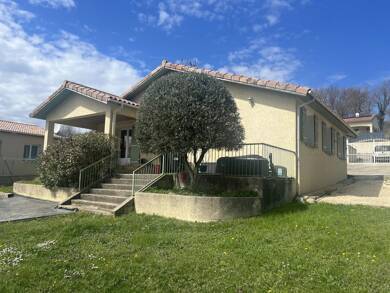 Maison de plain-pied à vendre 267 000 € 5 pièces 3 chambres 110 m² 845 m² de terrain Saint-Marcellin 38160