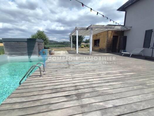 Maison à vendre 449 000 € 6 pièces 5 chambres 145 m² 2 176 m² de terrain Montferrat 38620