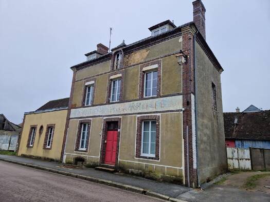 Maison à vendre 149 000 € 5 pièces 3 chambres 240 m² 1 357 m² de terrain Bretoncelles 61110