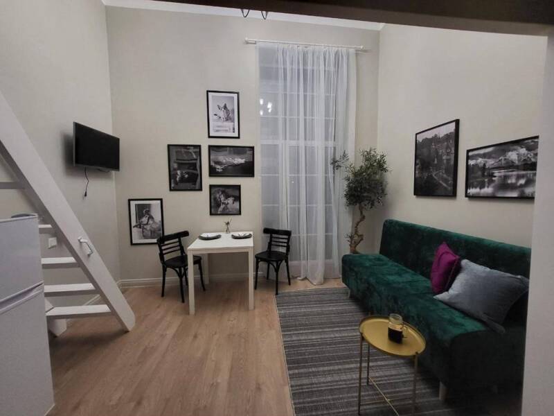 Maison à louer, 16m², PARIS 16E