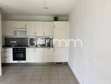 Appartement à louer 719 € 2 pièces 1 chambre 47 m² Étage 1/3 Centre Varces-Allières-et-Risset 38760